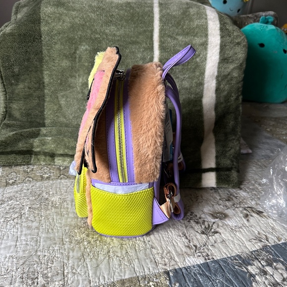 Adorable Loungefly - Lola Bunny,  new with tags - Picture 3 of 6